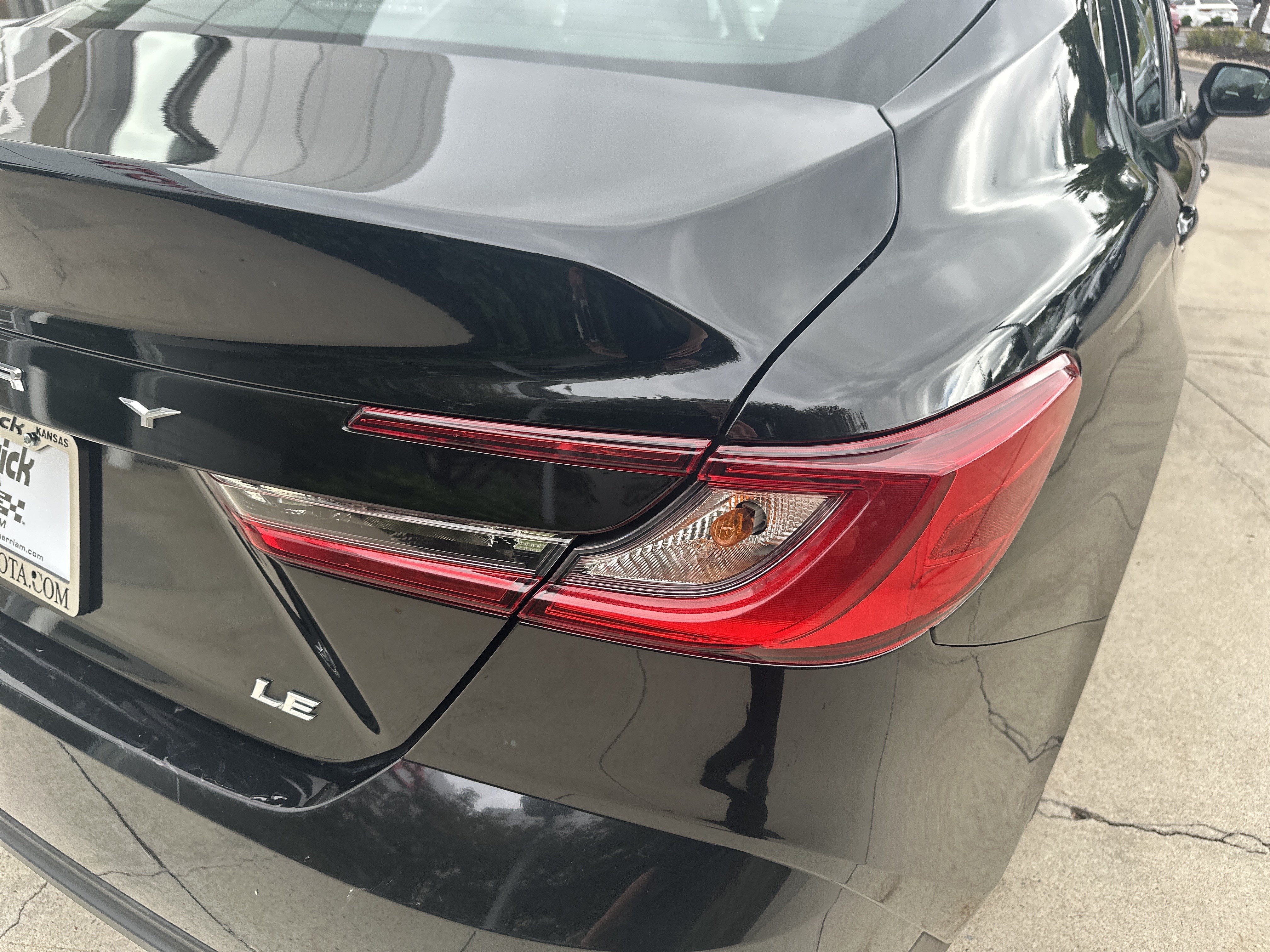 Used 2025 Toyota Camry LE FWD image 12