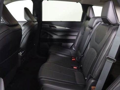 Used 2023 INFINITI QX60 Luxe w/ Cargo Package AWD/4WD image 16