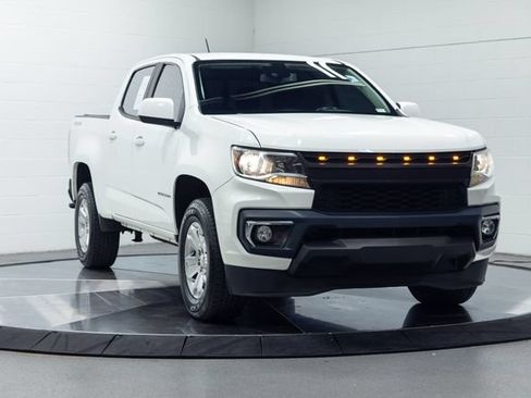Used 2022 Chevrolet Colorado LT w/ Safety Package AWD/4WD image 4
