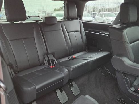 Used 2021 Ford Expedition XLT image 19