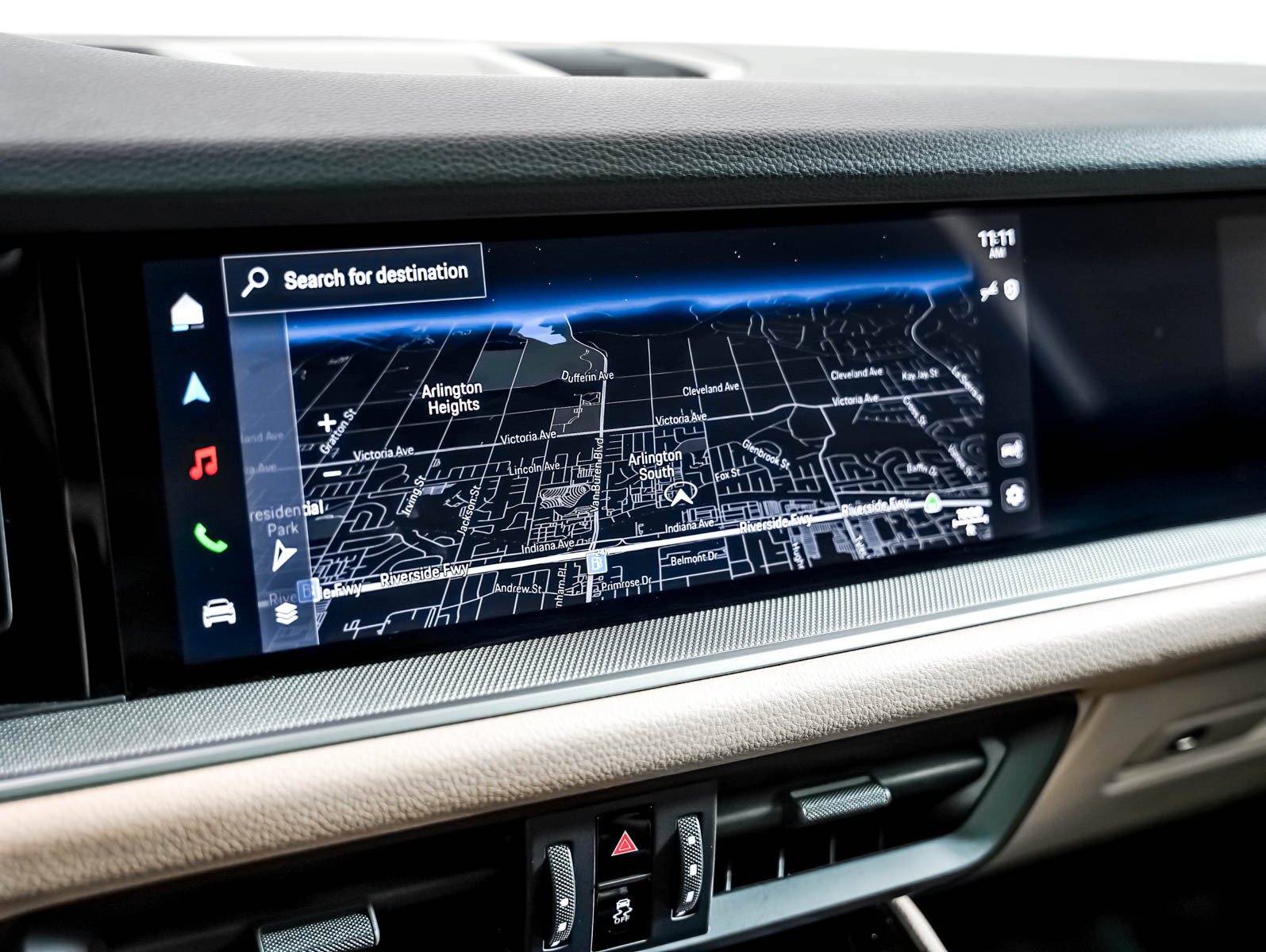 Certified 2024 Porsche Cayenne w/ Premium Package Plus (PFM) AWD/4WD image 22