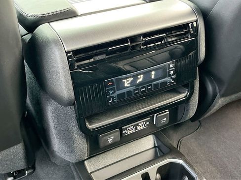 New 2026 Jeep Grand Wagoneer Limited w/ Premium Group II AWD/4WD image 27