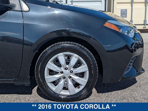 Used 2016 Toyota Corolla LE FWD image 12