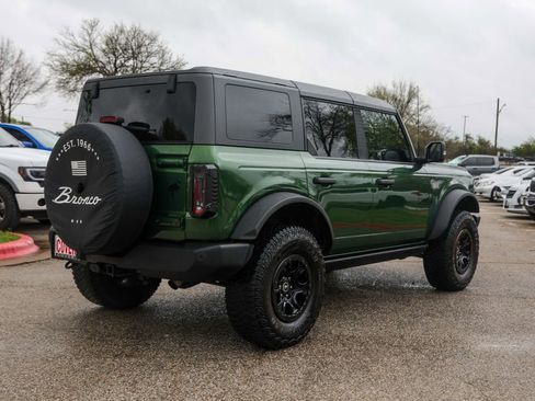 Used 2023 Ford Bronco Wildtrak image 7