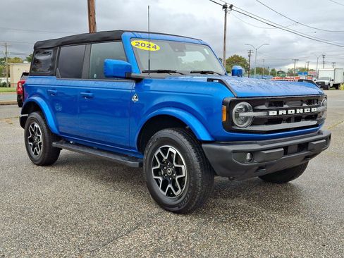 Used 2024 Ford Bronco Outer Banks image 3