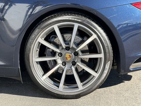 Used 2017 Porsche 911 Carrera image 12