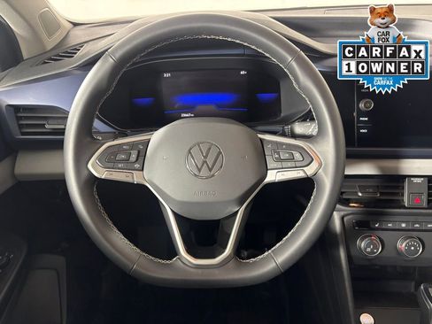 Used 2022 Volkswagen Taos SE image 15
