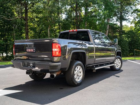 Used 2015 GMC Sierra 3500 Denali w/ Duramax Plus Package AWD/4WD image 2