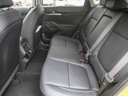 Certified 2024 Kia Seltos SX w/ SX Sunroof Package AWD/4WD image 19