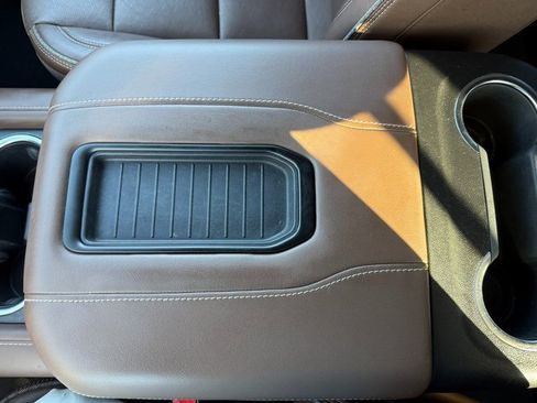 Used 2023 Chevrolet Tahoe High Country image 24