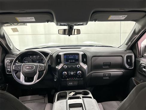 Used 2021 GMC Sierra 1500 SLE image 18