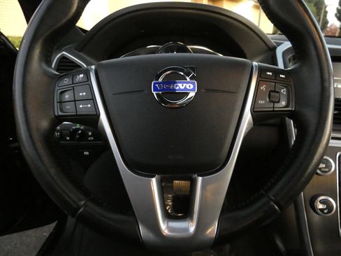 Used 2016 Volvo XC60 T6 Platinum image 58