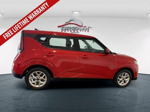 Used 2024 Kia Soul LX w/ Option Group 015 FWD image 18