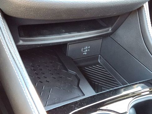 New 2026 Chrysler Pacifica Limited w/ S Appearance Package image 15