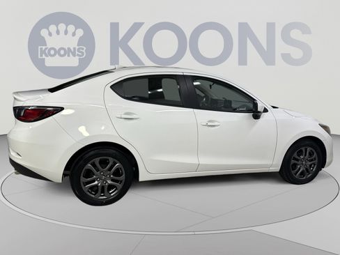 Used 2019 Toyota Yaris LE FWD image 21