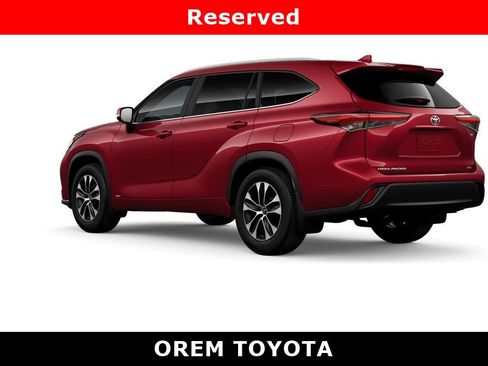 New 2026 Toyota Highlander XLE image 6