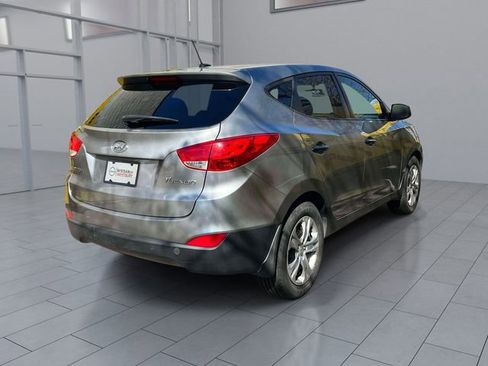 Used 2013 Hyundai Tucson GL FWD image 5