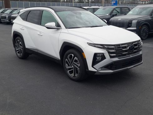 New 2026 Hyundai Tucson Limited FWD image 3