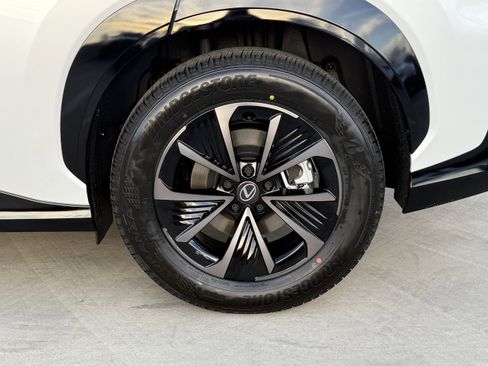 New 2026 Lexus RZ 350e 2WD image 14