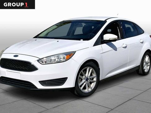 Used 2016 Ford Focus SE image 1