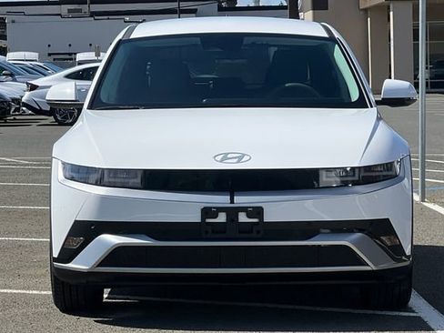New 2026 Hyundai Ioniq 5 SEL RWD image 3