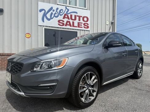 Used 2017 Volvo S60 T5 Cross Country Platinum w/ Climate Package AWD/4WD image 1