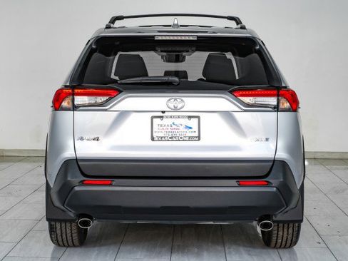 Used 2024 Toyota RAV4 XLE Premium FWD image 7