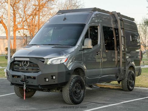 Used 2022 Mercedes-Benz Sprinter 2500 image 14