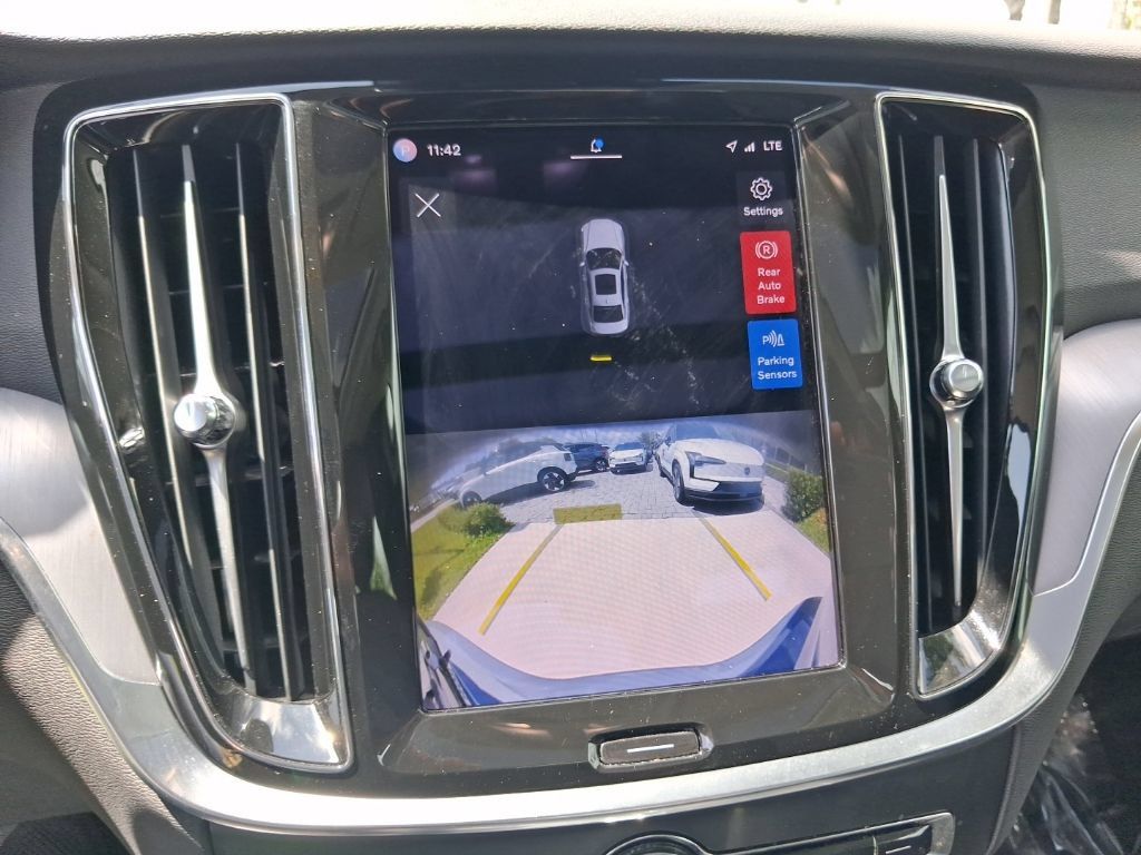 Certified 2024 Volvo S60 B5 Core w/ Climate Package FWD image 23