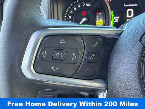 Used 2025 Jeep Wrangler Unlimited Sahara w/ Safety Group image 16