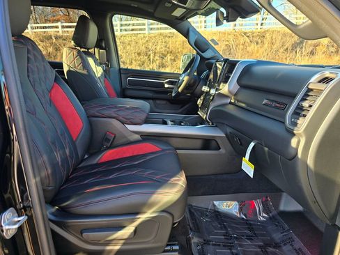 New 2026 RAM 1500 Big Horn AWD/4WD image 31