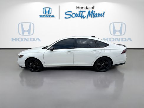 Used 2023 Honda Accord Sport image 4