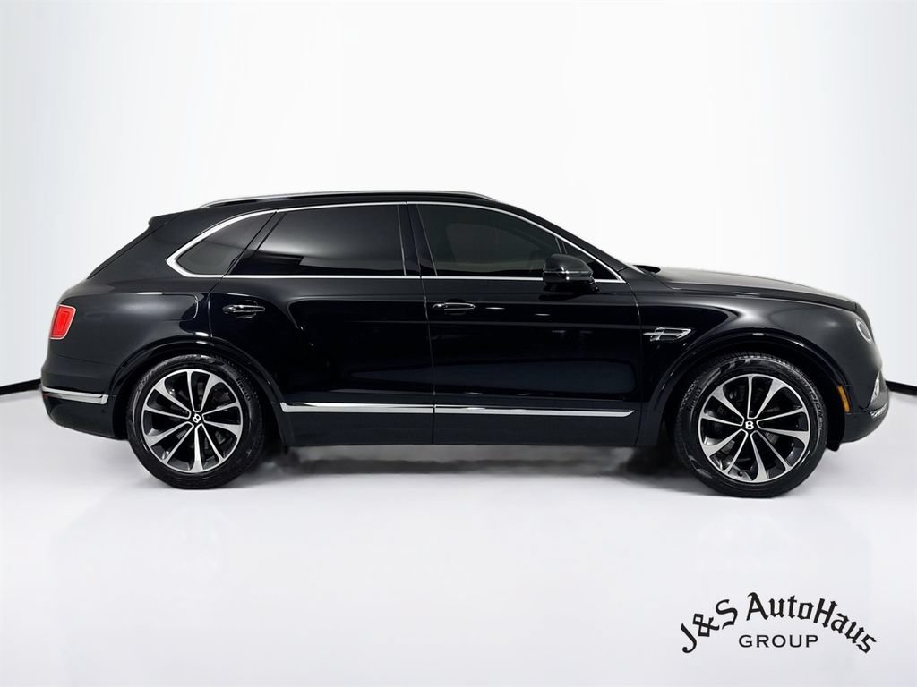 Used 2018 Bentley Bentayga AWD/4WD image 8