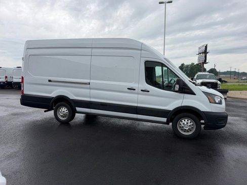 Certified 2023 Ford Transit 350 148 High Roof Extended RWD image 4