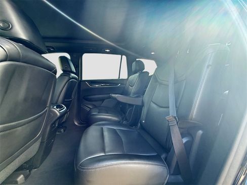 Used 2021 Cadillac XT6 Premium Luxury image 26