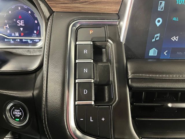 Used 2023 Chevrolet Suburban Z71 AWD/4WD image 34
