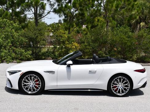 Used 2024 Mercedes-Benz SL 55 AMG 4MATIC image 34