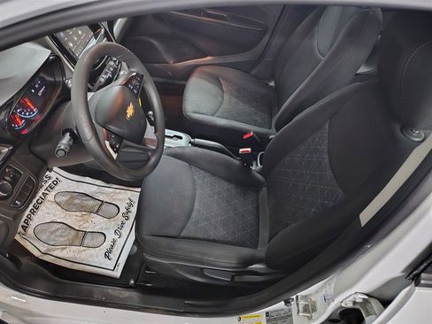Used 2019 Chevrolet Spark LT image 9