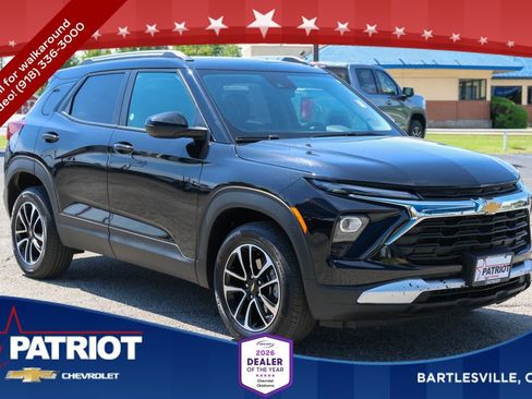 Used 2025 Chevrolet TrailBlazer LT AWD/4WD image 1