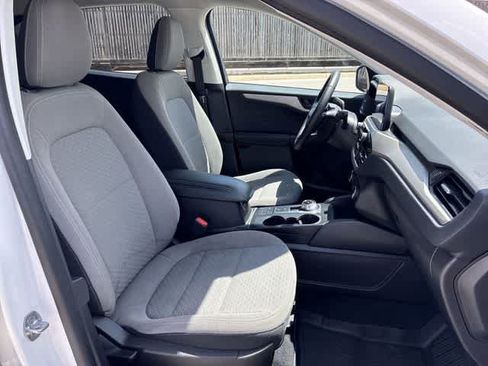 Used 2022 Ford Escape SE w/ SE Sport Appearance Package FWD image 22