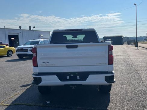 Certified 2025 Chevrolet Silverado 1500 Custom image 6