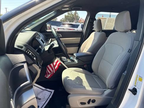 Used 2019 Ford Explorer XLT w/ Class III Trailer Tow Package FWD image 7