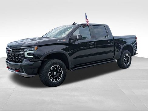 Used 2025 Chevrolet Silverado 1500 ZR2 w/ Technology Package AWD/4WD image 6