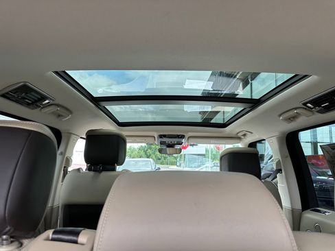 Used 2019 Land Rover Range Rover HSE AWD/4WD image 21