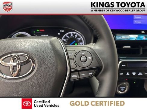 Certified 2024 Toyota Venza XLE image 25