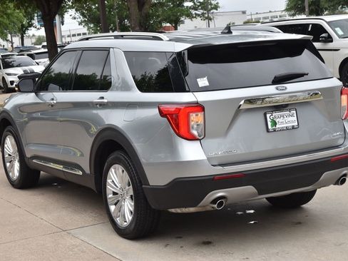 Used 2024 Ford Explorer Limited w/ Limited Technology Package image 10