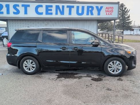 Used 2016 Kia Sedona LX FWD image 14