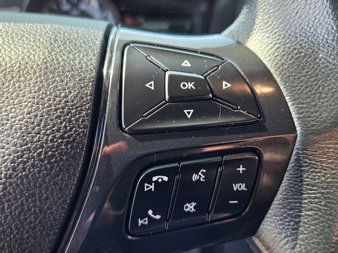 Used 2018 Ford Explorer XLT w/ Equipment Group 202A AWD/4WD image 30