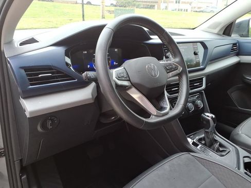 Used 2023 Volkswagen Taos SE FWD image 14