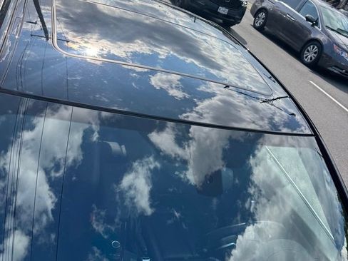 Used 2018 BMW 330i xDrive Sedan w/ Convenience Package AWD/4WD image 13